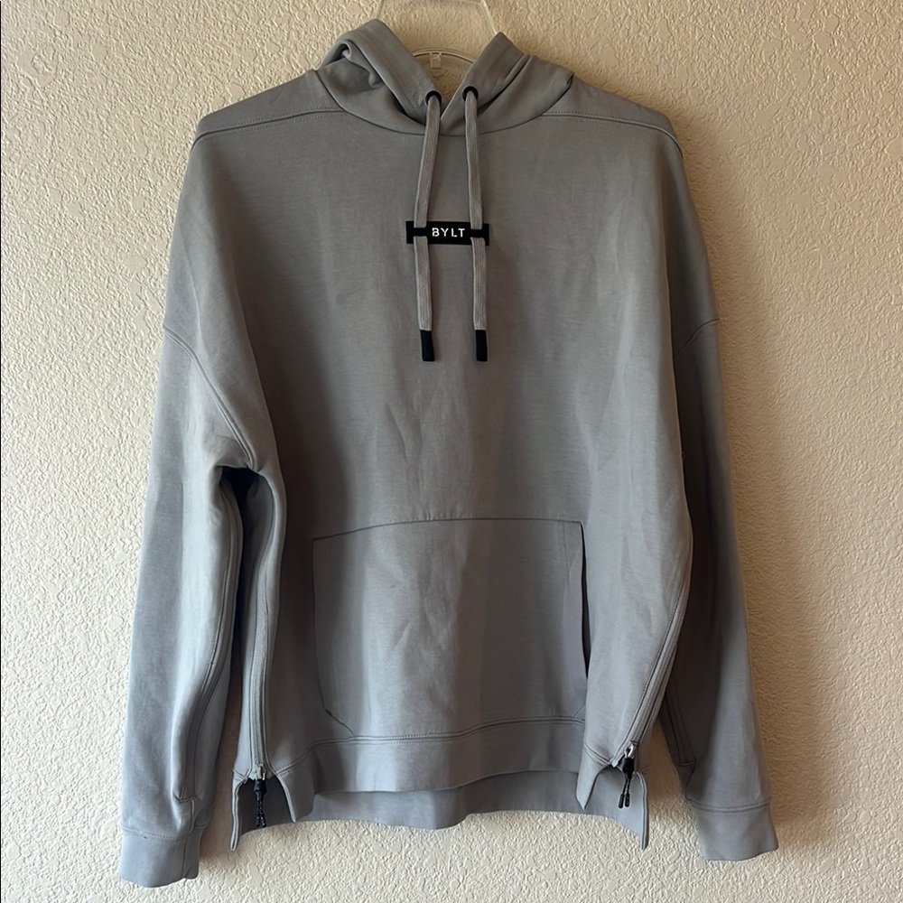 Gray charcoal BYLT roam knit adapt Hoodie with Front Pocket size medium VEUC